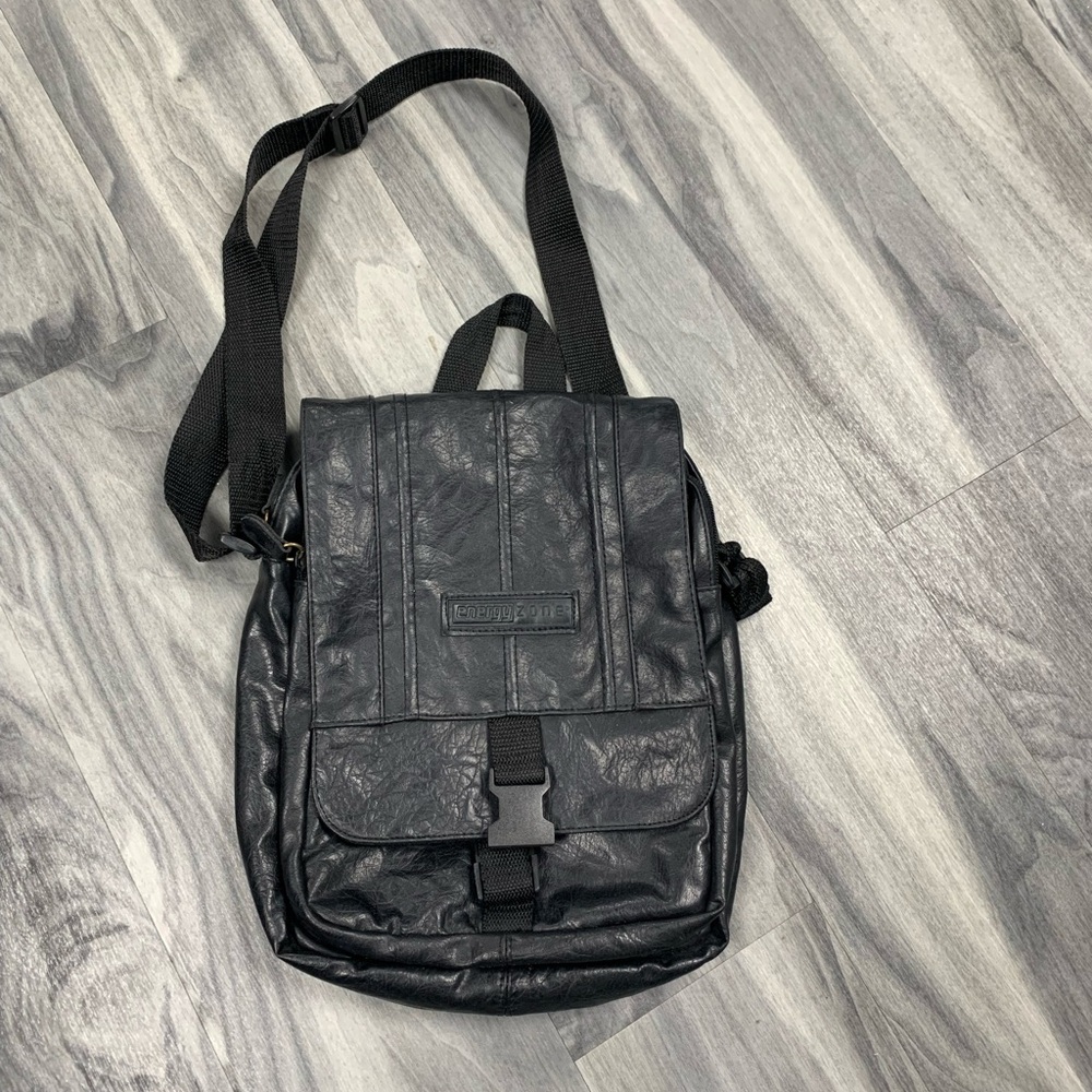 Energy Zone black messenger bag
